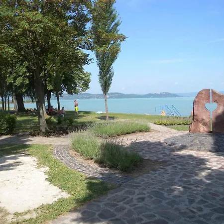 Διαμέρισμα In Zamardi/balaton 20369